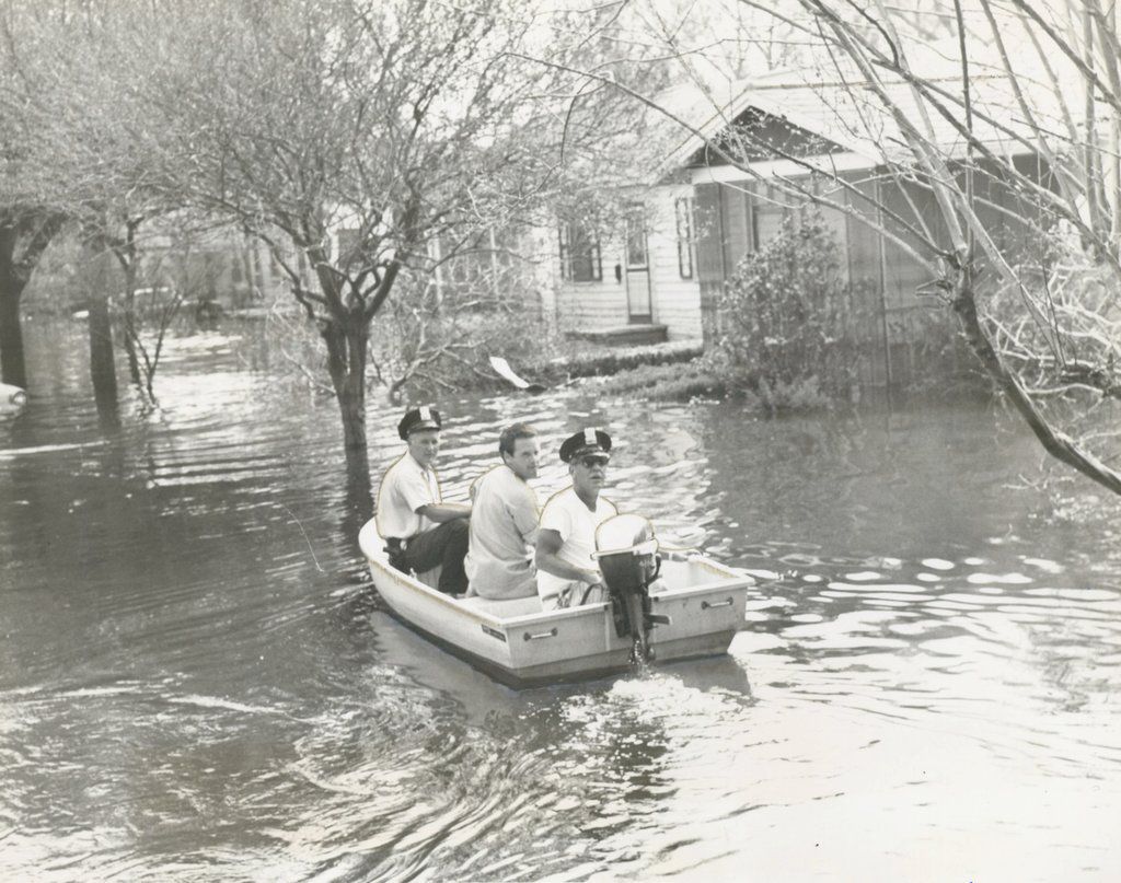 50YearsAgo Hurricane Betsy slammed New Orleans; Share memories, pics