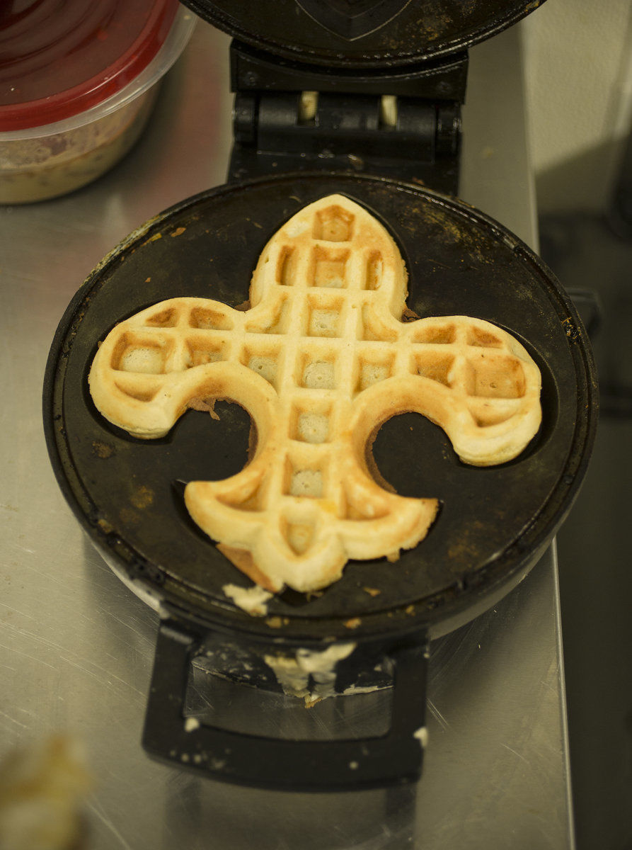 fleur de lis waffle maker