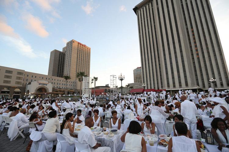 Diner en Blanc New Orleans takes over Spanish Plaza for one night