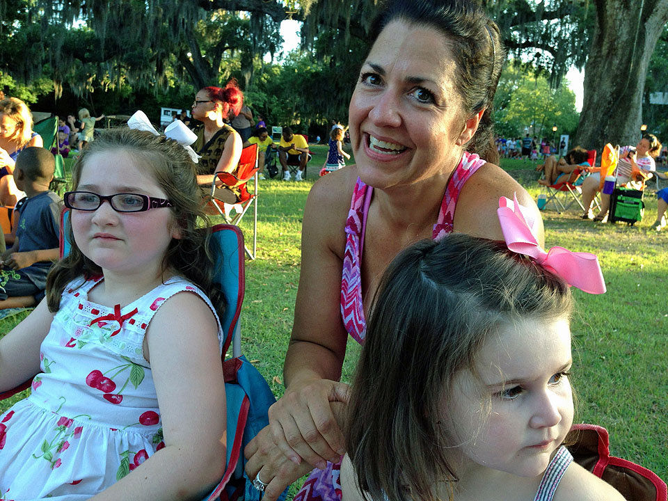 Families Find Themselves 'Frozen' At The Audubon Zoo's 'Dinner And A ...