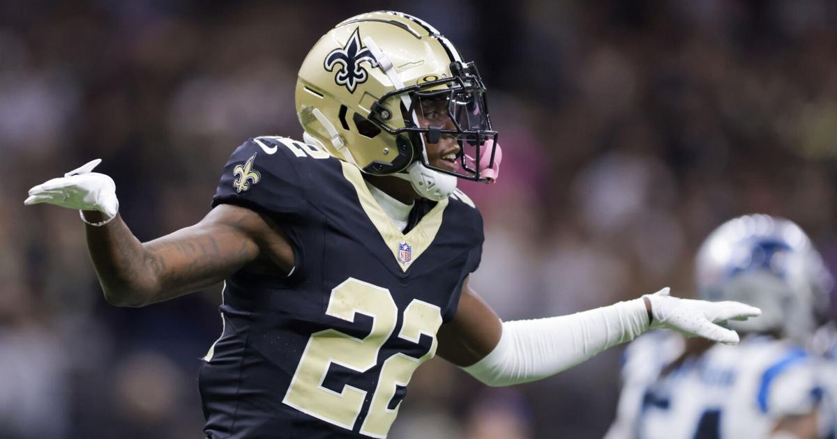 Rashid Vip Rashid Shaheed flops to pick up pass interference penalty | Saints ...