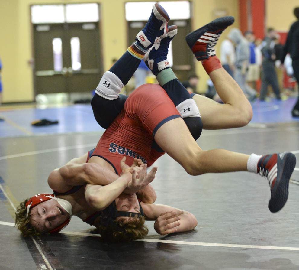 Brother Martin runs away Louisiana Classic wrestling title; Lafayette