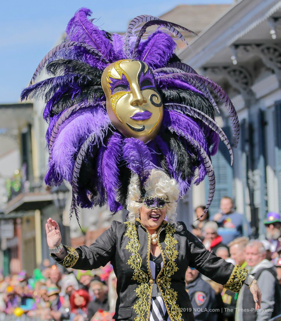 15 Mardi Gras Outfits That Are A Total Yes In Our Book - Society19