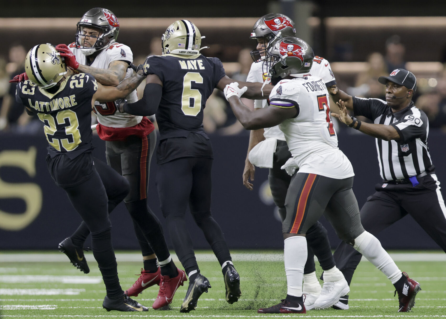 The Marshon Lattimore And Mike Evans Rivalry Adds Another Chapter With ...