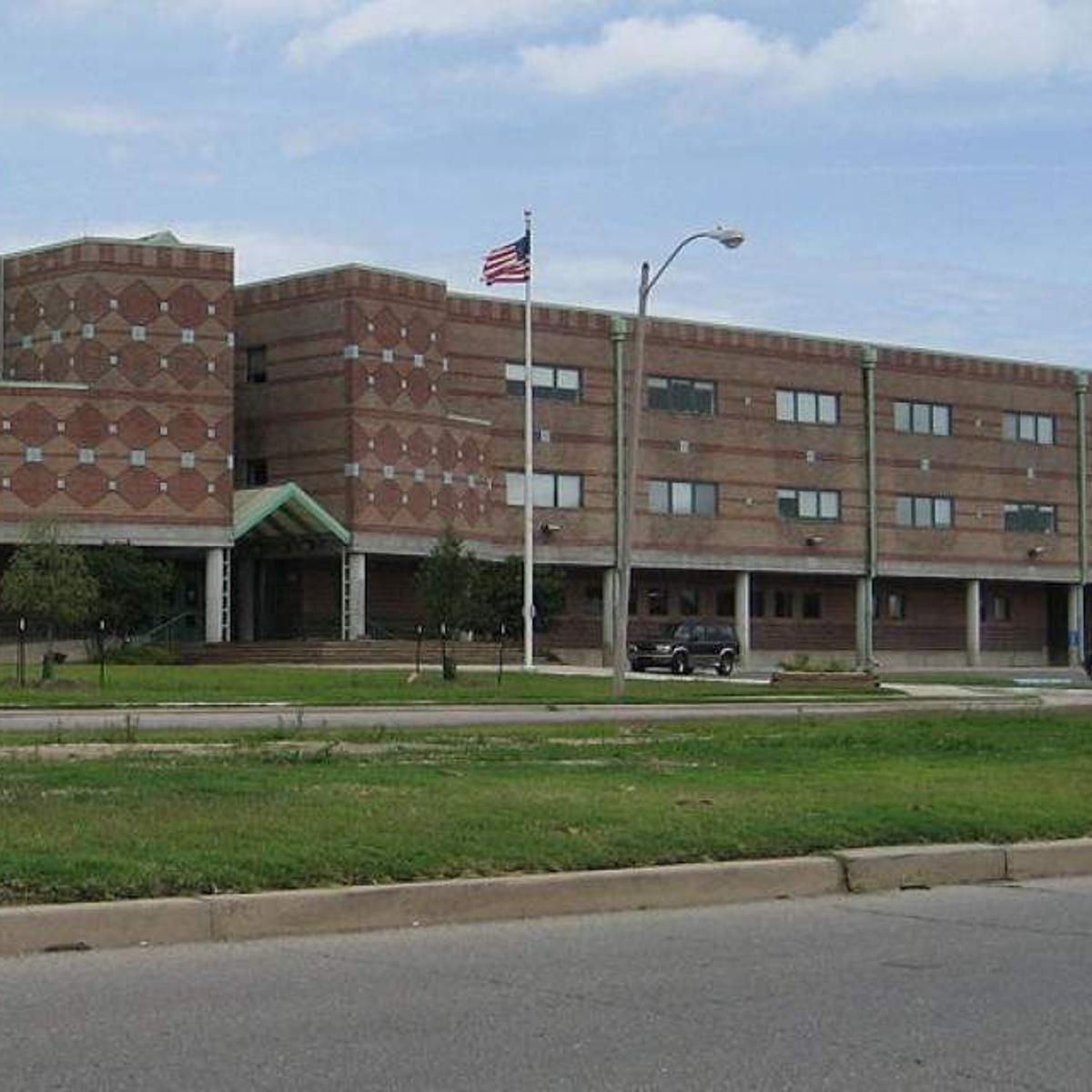 Get Franklin benjamin high school For iPhone Free Franklin Benjamin High School