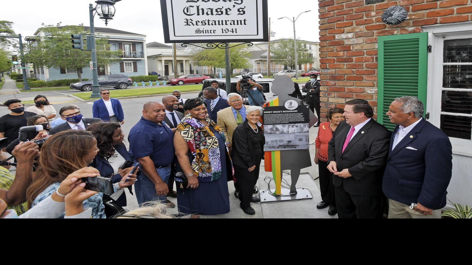gelijktijdig Cirkel hoofdkussen A six-foot steel protester to mark Dooky Chase's Restaurant's role in the  Civil Rights movement | Entertainment/Life | nola.com