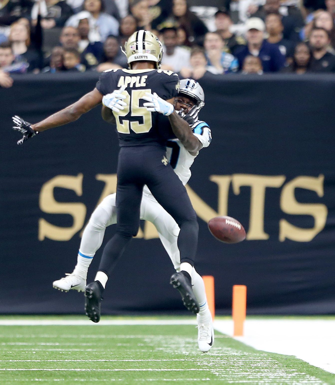 Saints GM Mickey Loomis elated to re-sign Andrus Peat, David Onyemata