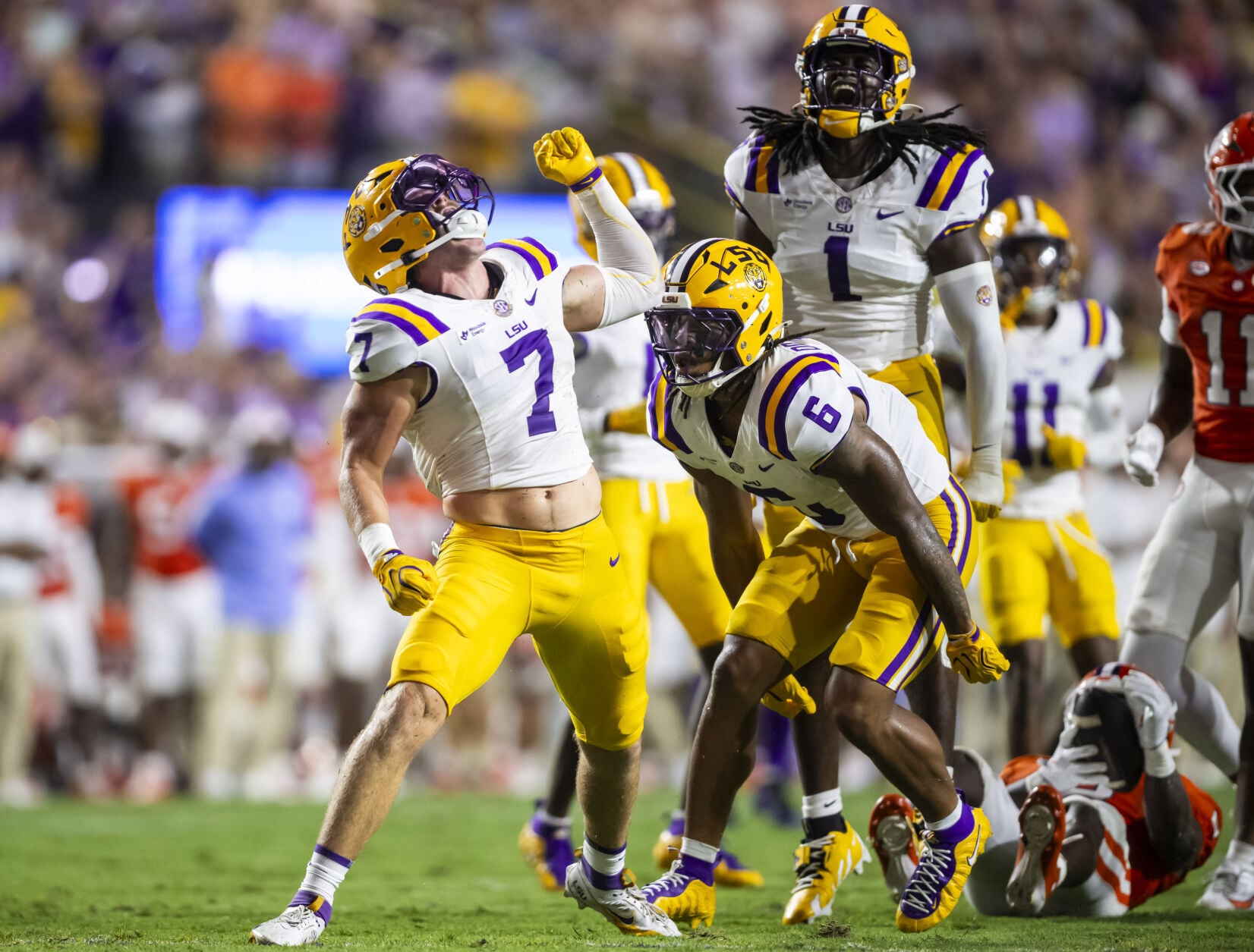 nola.com - Reed Darcey - LSU's Whit Weeks leaves Texas A&M matchup with injury. Here's the latest.