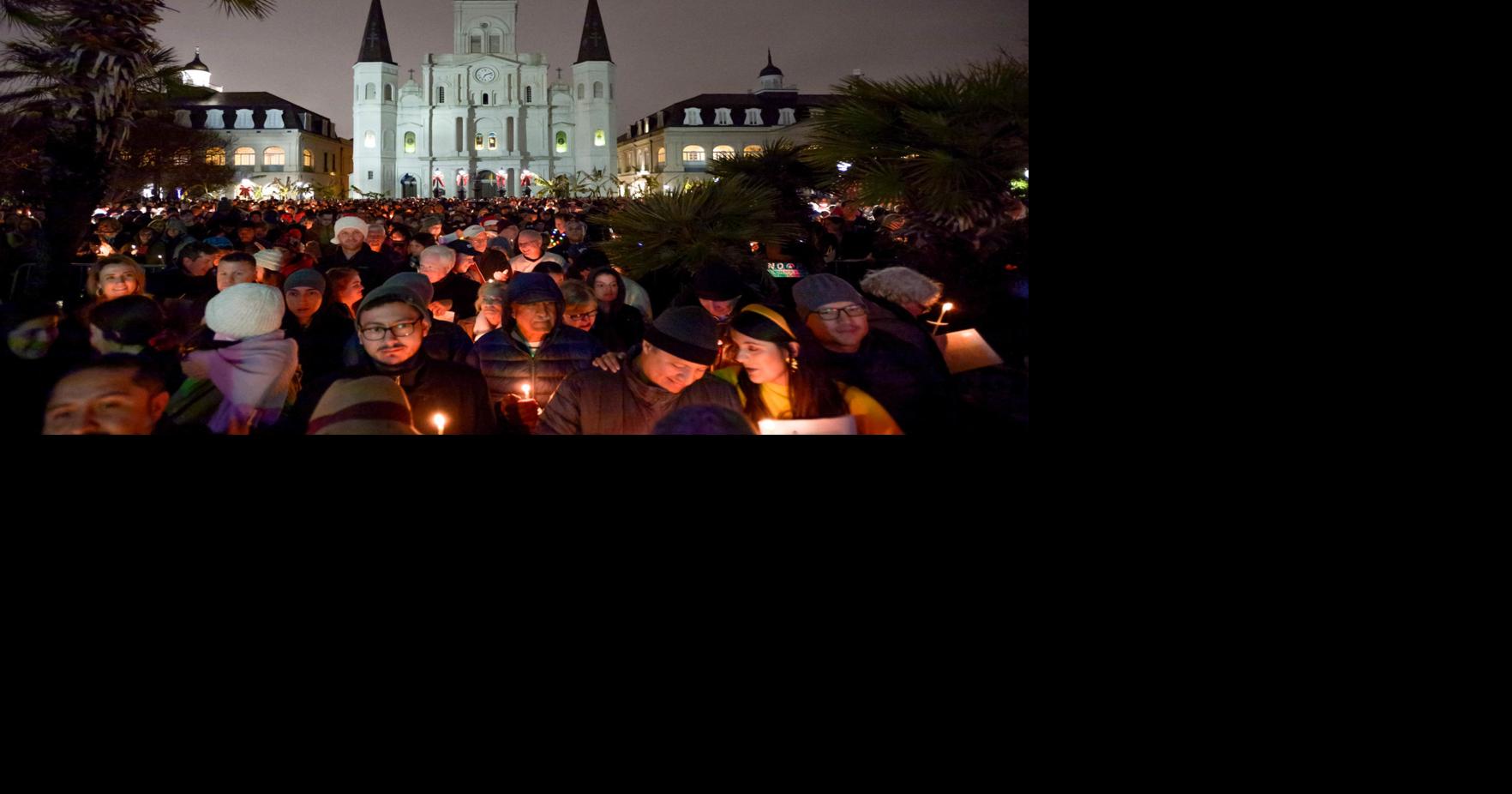 Photos Big crowd, candles lit and plenty Christmas songs at annual