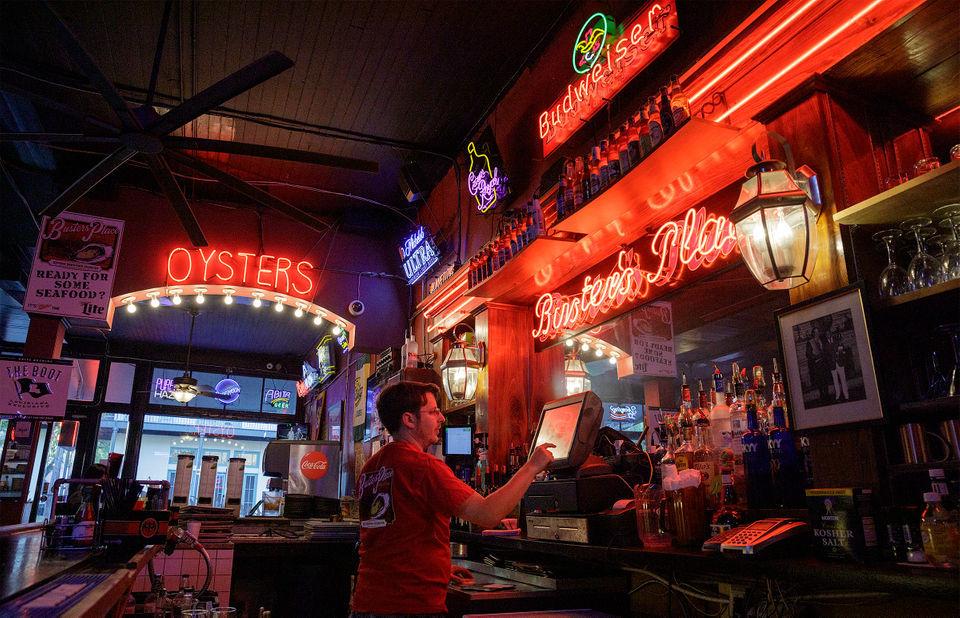 The best oyster bars in the New Orleans area? Here's our top 17 (that's