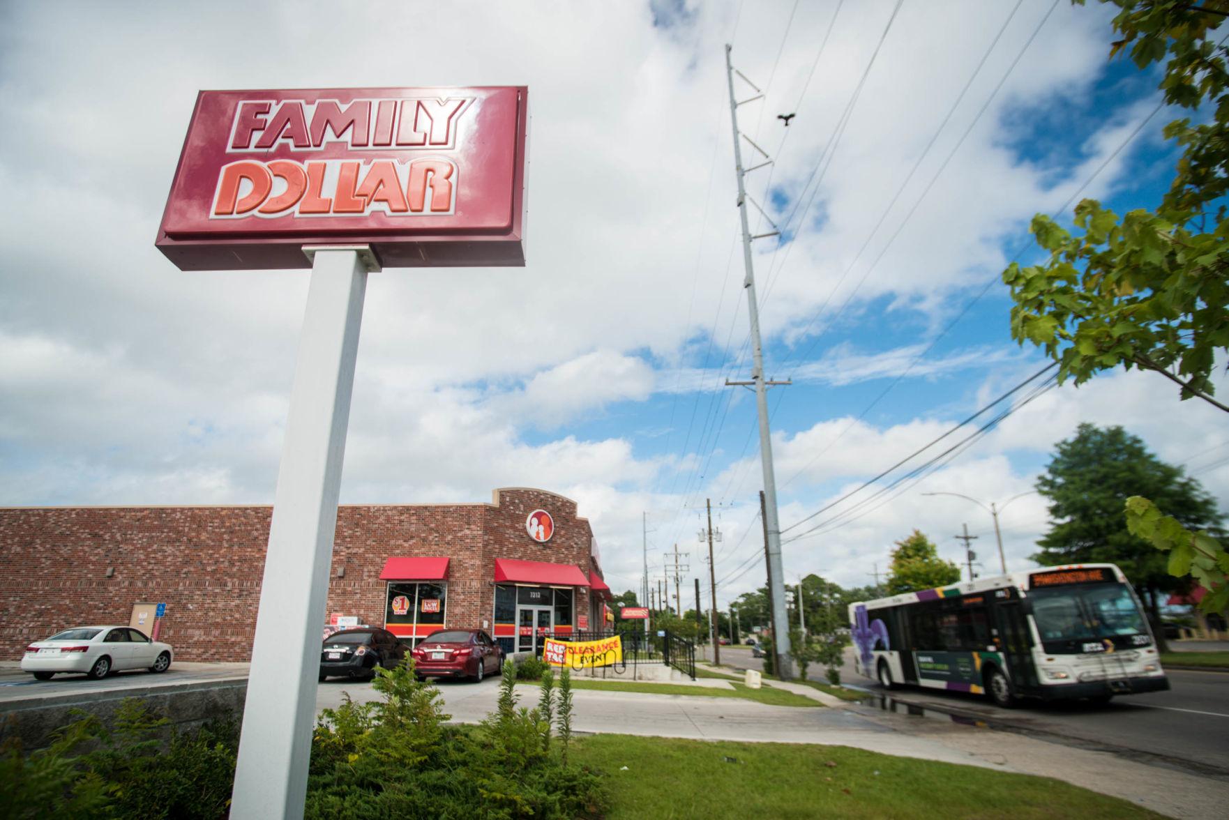 Family Dollar on Chef Menteur Highway robbed at gunpoint, police say