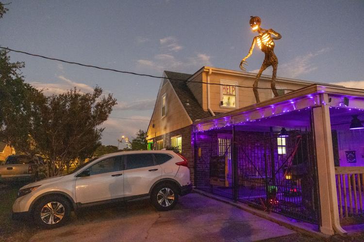 New Orleans goes big on Halloween: Giant skeletons, witches ...