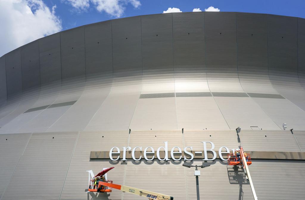 Louisiana lawmakers sign off on 'Caesars Superdome' name - Louisiana  Illuminator