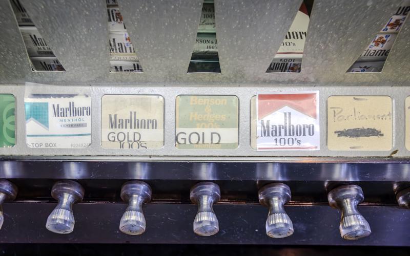 italy cigarette vending machines Cigarette machine