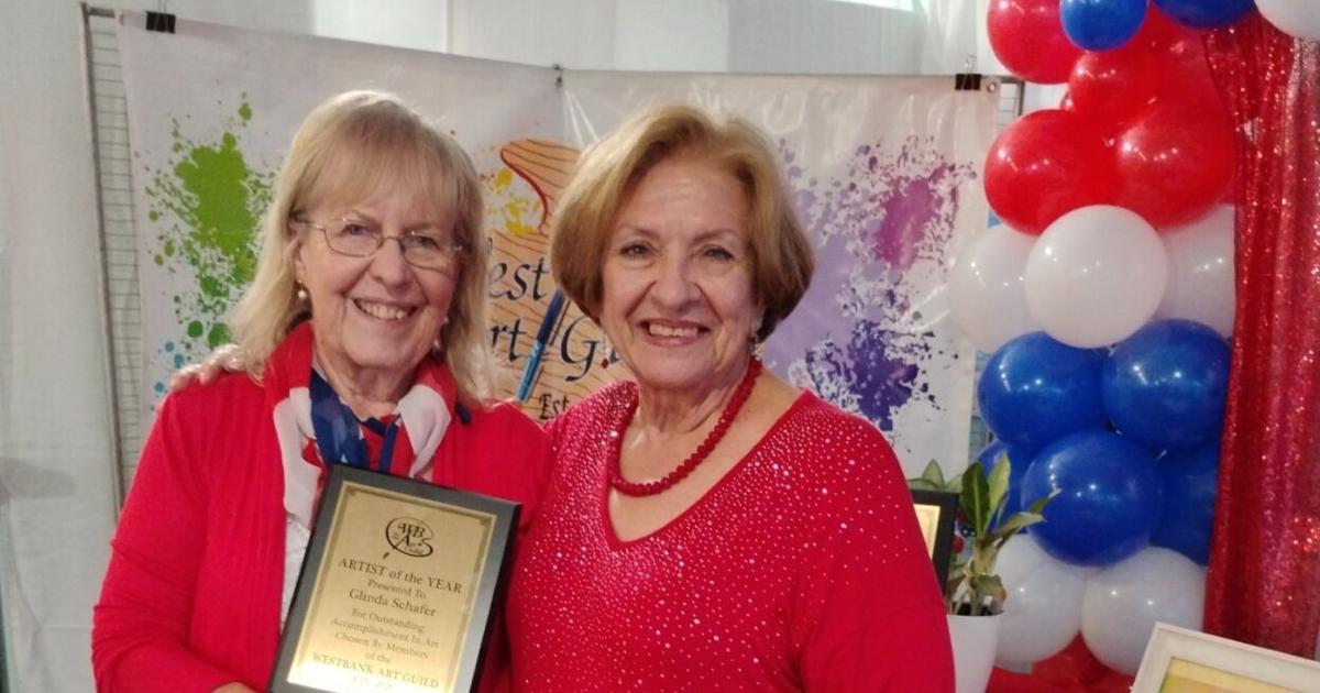 West Bank Art Guild installs officers at awards banquet