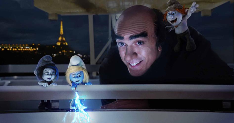 The Smurfs 2 Movie Review Happy Blue Dose Of Cinematic Cotton Candy Goes Down Relatively 3342