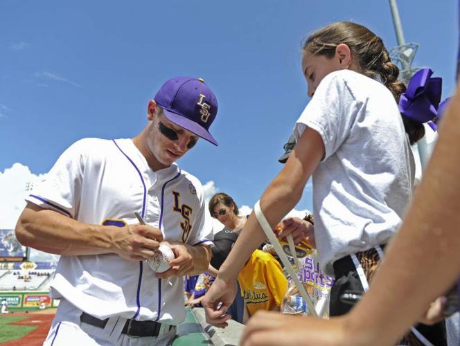 Former LSU Tiger Alex Bregman looking for another championship