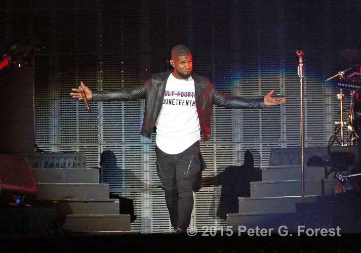 Usher at the 2015 Essence Fest Less was more Music