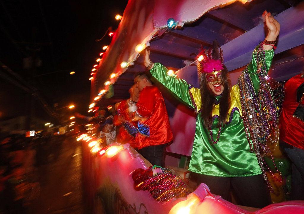Mardi Gras parades in Metairie to roll later to avoid rain; New Orleans