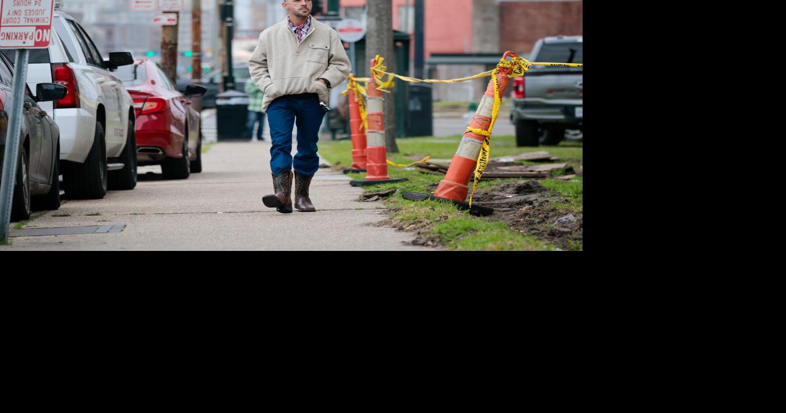 Photos: Shia LaBeouf arrives to New Orleans courthouse in cowboy boots