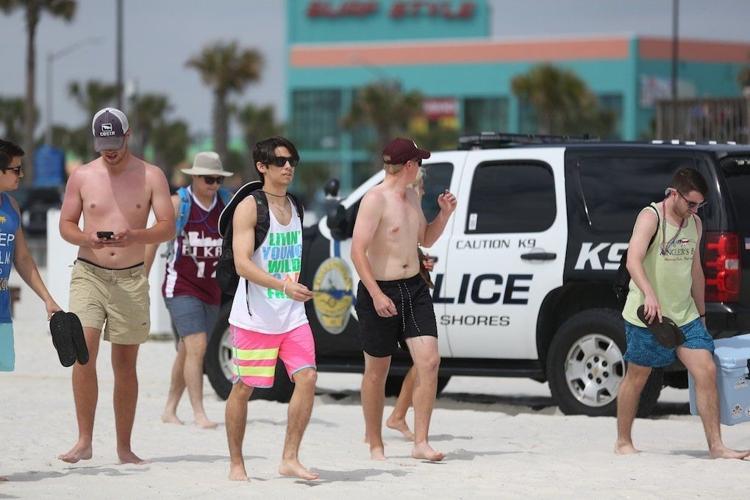Gulf Shores bans alcohol on beaches for remainder of spring break
