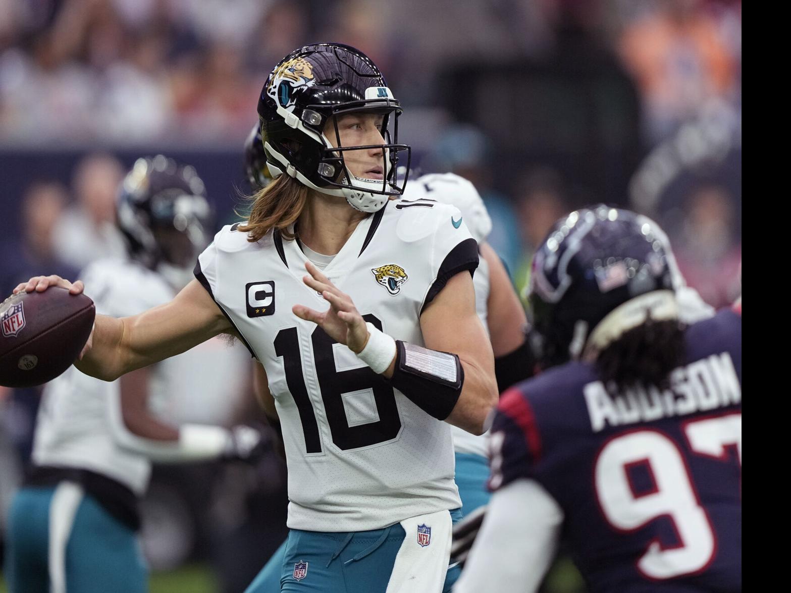 Trevor Lawrence over on yards: Week 18 props, matchups