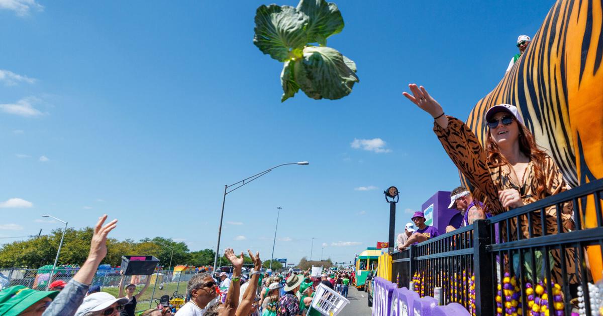 NO.italianirishparade.032326.0031.jpg | | nola.com