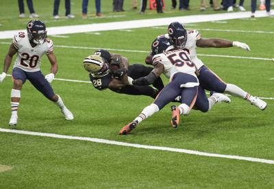 Latavius Murray Goes To Locker Room With Injury Questionable To Return As Saints Face Bears Saints Nola Com Latavius Murray Goes To Locker Room With Injury Questionable To Return As Saints Face Bears Saints Nola Com
