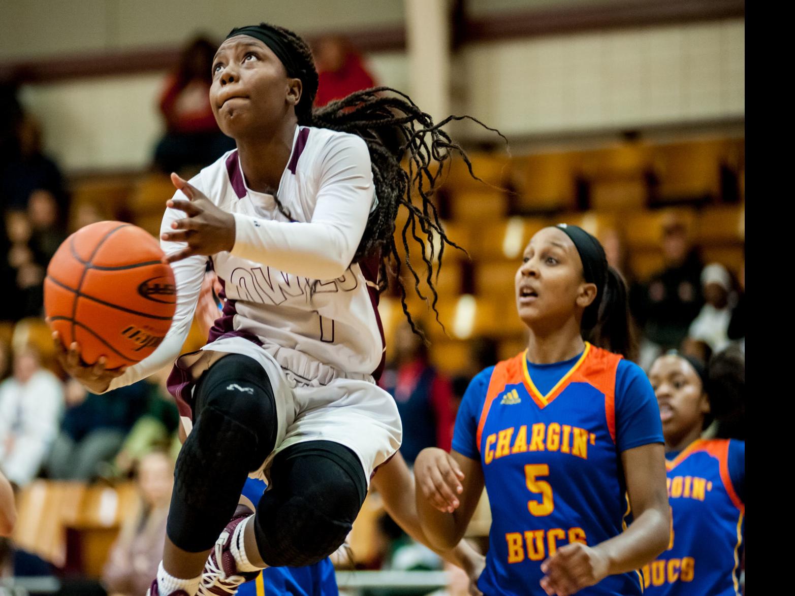 In A Battle Of District 8 5a Unbeatens Chalmette Girls Edge Landry Walker In Overtime Prep Sports Nola Com