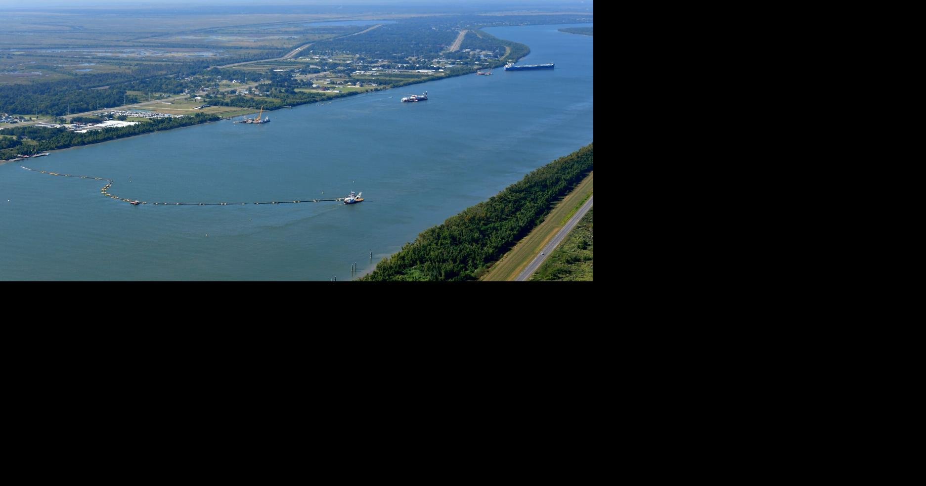 Work begins on giant underwater dam in Mississippi River to block advancing saltwater