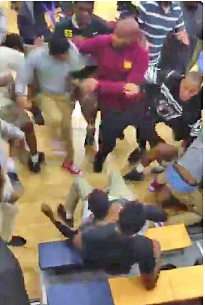 Landry Walker Mcdonogh 35 Basketball Teams Suspended After Game Ends In Violent Brawl Tuesday Education Nola Com