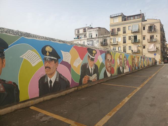 LC2  Wall of Mafia Victims_Palermo.jpg