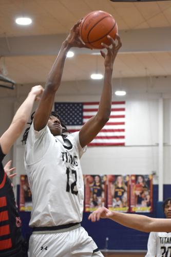 Lakeshore's Caiden Bickham