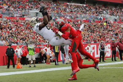 Saints Jared Cook Does Big Damage Vs Tampa Bay And It Only Took