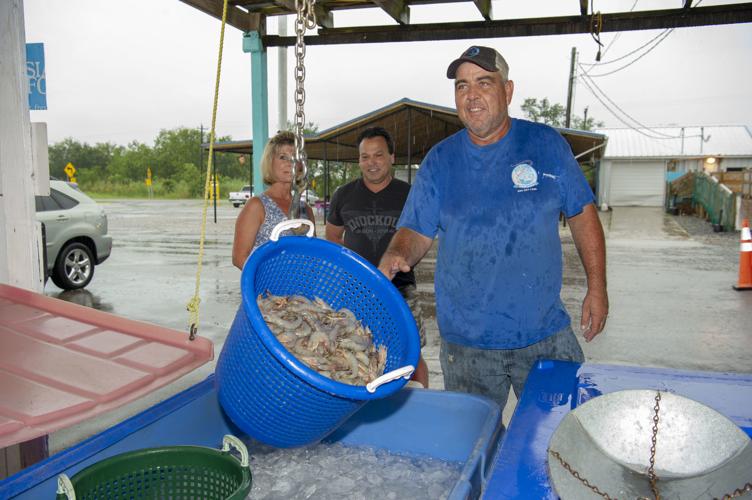 Louisiana fishermen sell directly to survive, hoping for boost