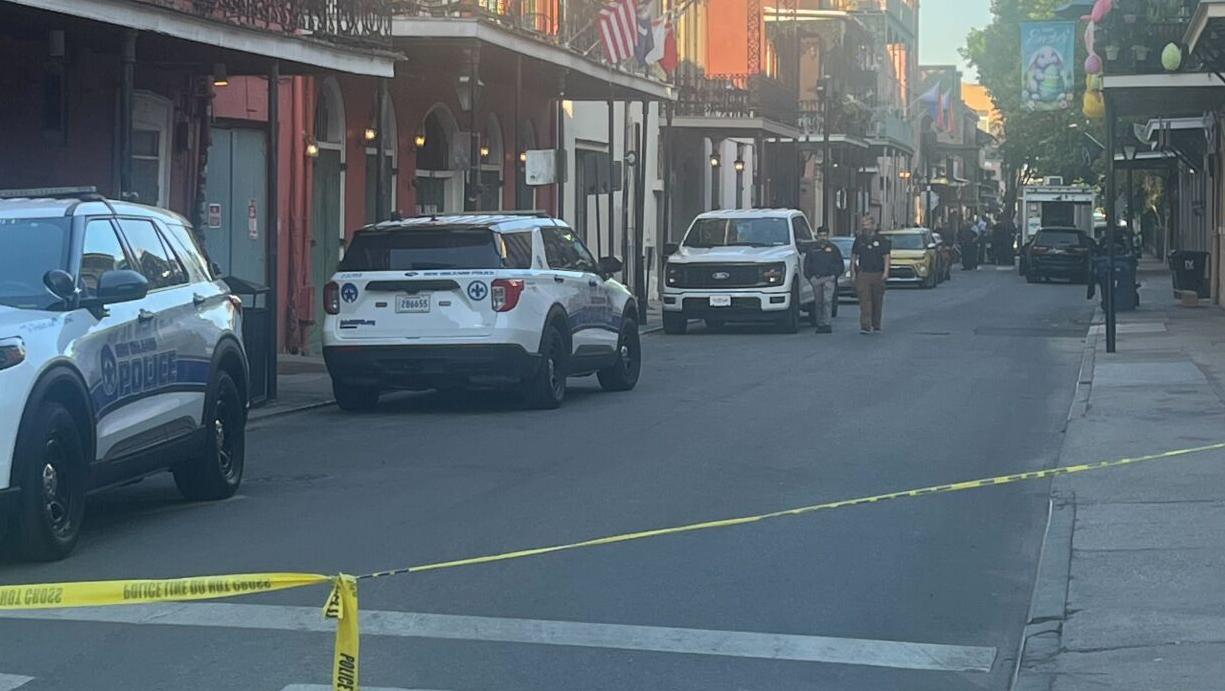 Two killed in home, man arrested in French Quarter standoff | Crime ...