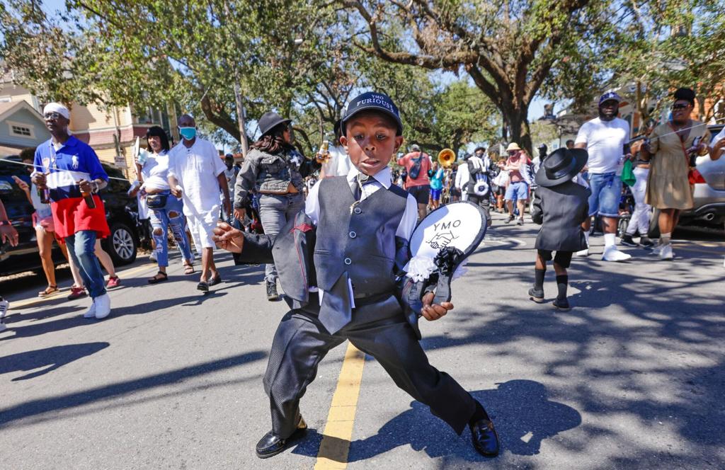 Josh Duhamel to be king of Bacchus for 2022 Mardi Gras parade ...