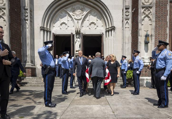 Moon Landrieu, 19302022 'He showed what a true man of faith does' Local Politics