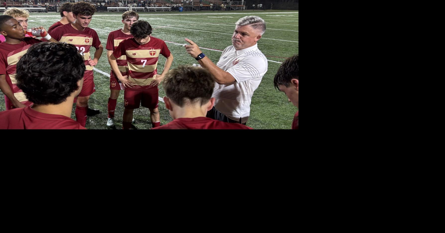 El hermano Martin padre con desgarro de menisco hace una salvada que hace clichés en el juego por el título