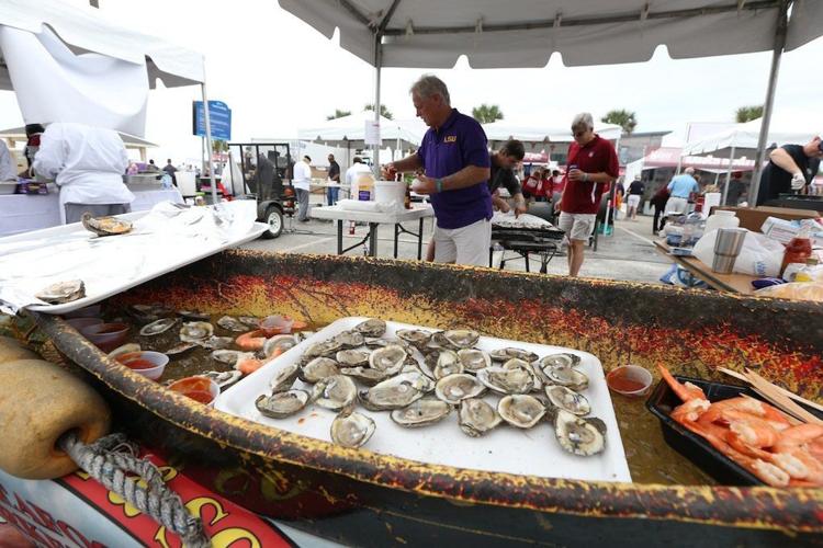 Oyster CookOff in Gulf Shores a shucking good time, thousands attend