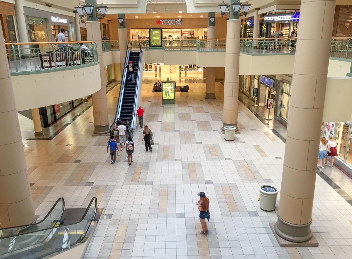 Kenner's Esplanade mall officially sells with 10 price tag, records