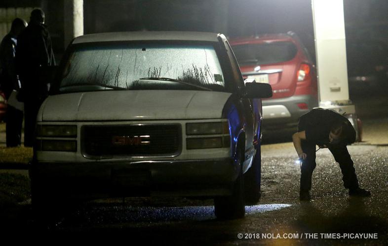 'This is New Orleans': Family mourns at scene of Algiers fatal shooting ...