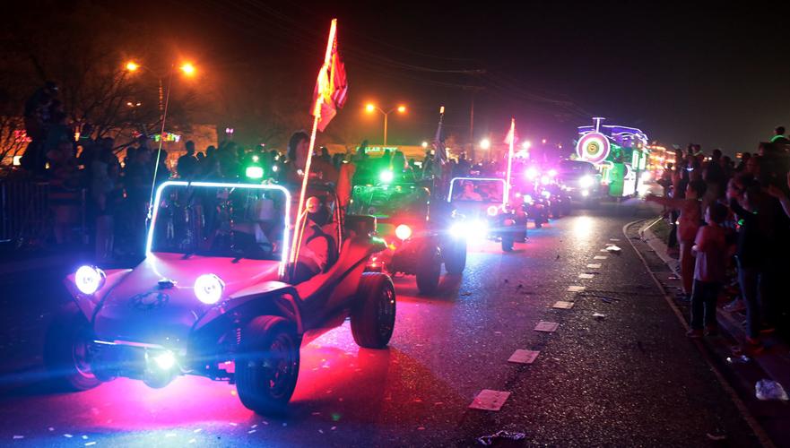 mardi gras parade in mandeville louisiana