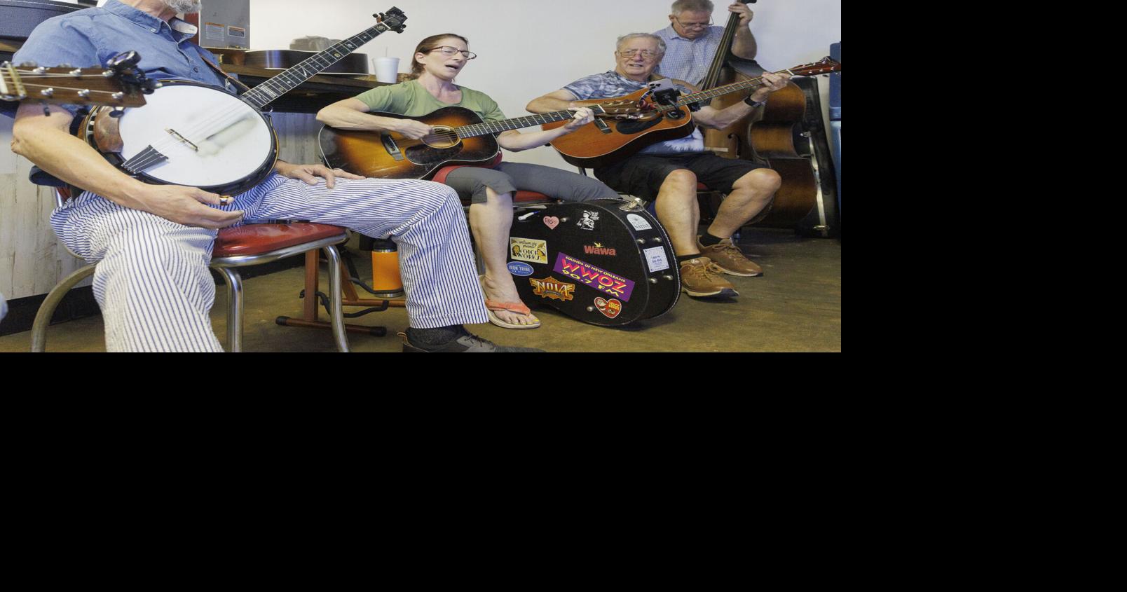 Bluegrass pickin' and grinnin' beats the heat in Covington