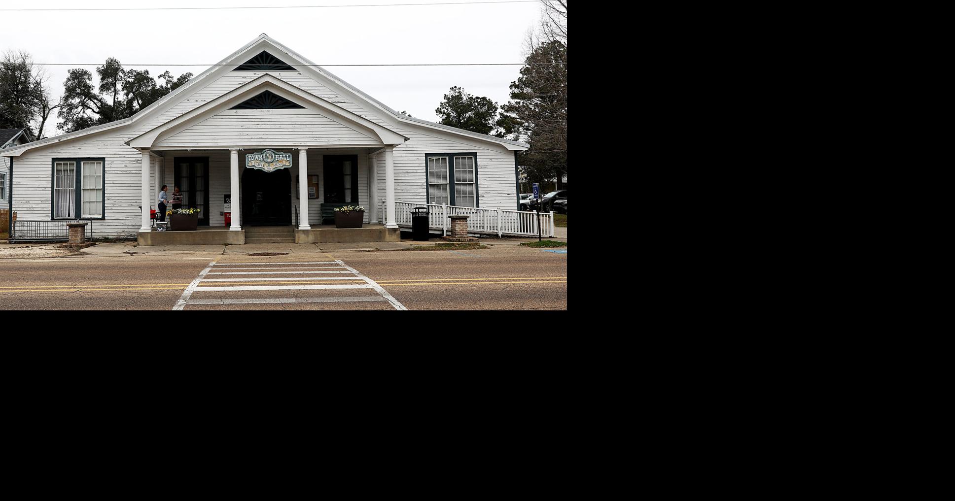 Abita Springs will elect a new mayor in November. See who’s running for the job.