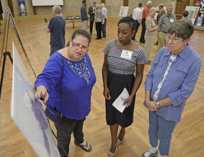 Baton Rouge cityparish administrators float widening Lee Drive during