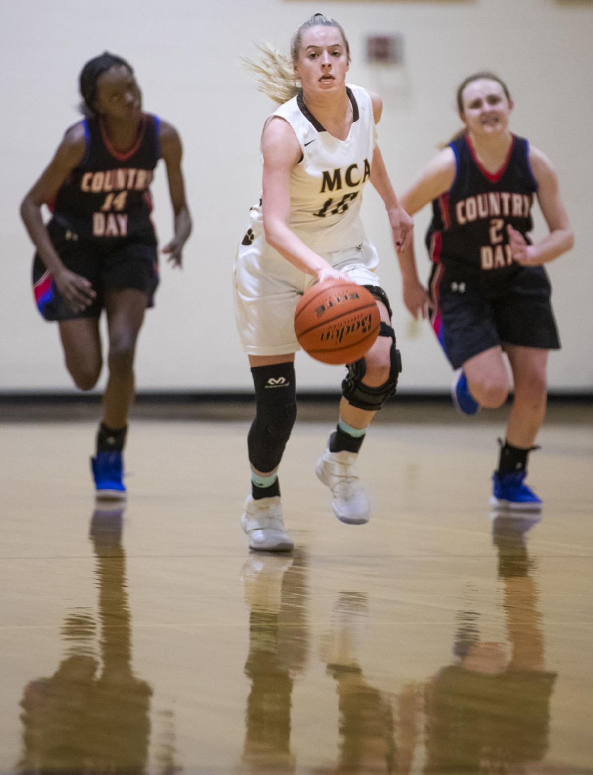 Girls Basketball Jordan Berry Sets Tone In Mount Carmel Victory