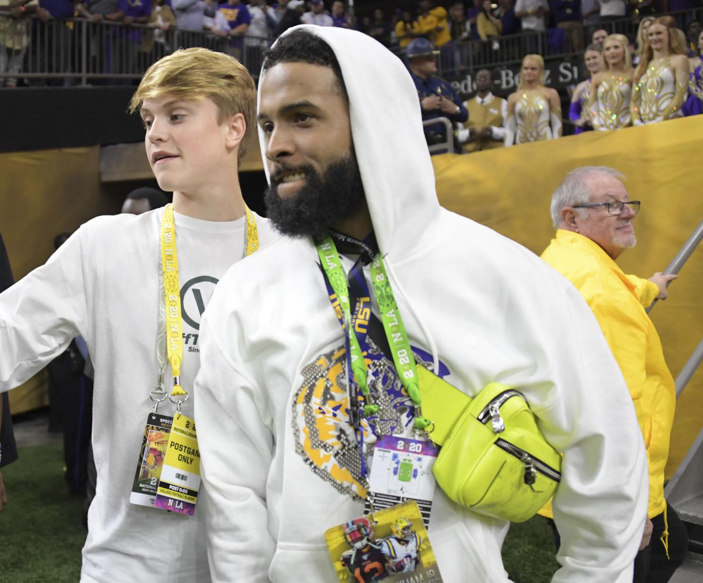 LSU investigating Odell Beckham Jr giving cash to players