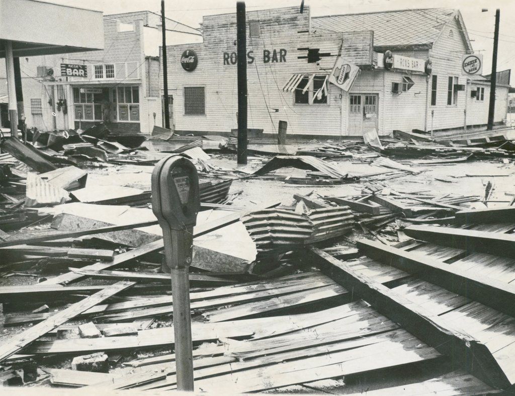 50YearsAgo Hurricane Betsy slammed New Orleans; Share memories, pics