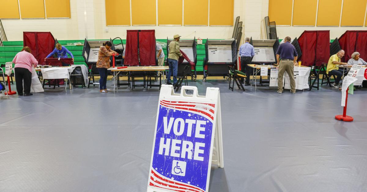 Voters take to the voting booths on Saturday in New Orleans | Photos ...